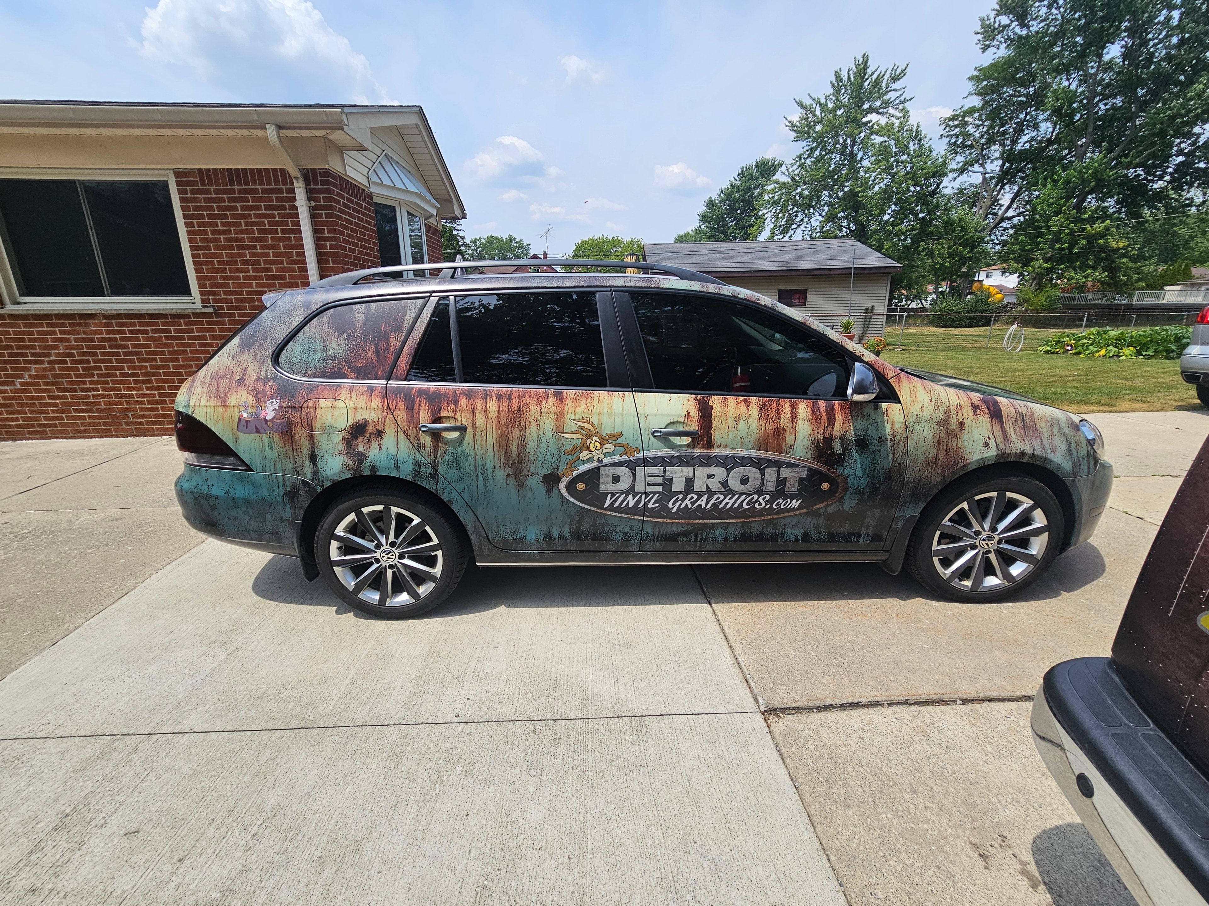 Side view of a custom Volkswagen vinyl wrap