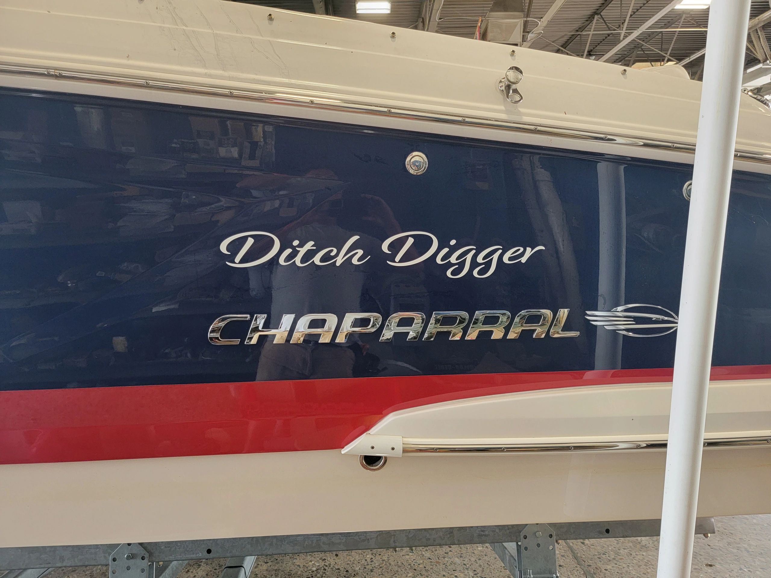 Vehicle graphics installation
